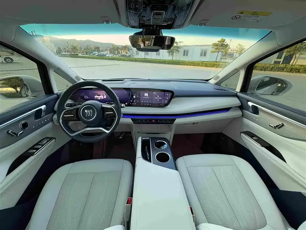 Buick GL8 Hybrid — фото 4