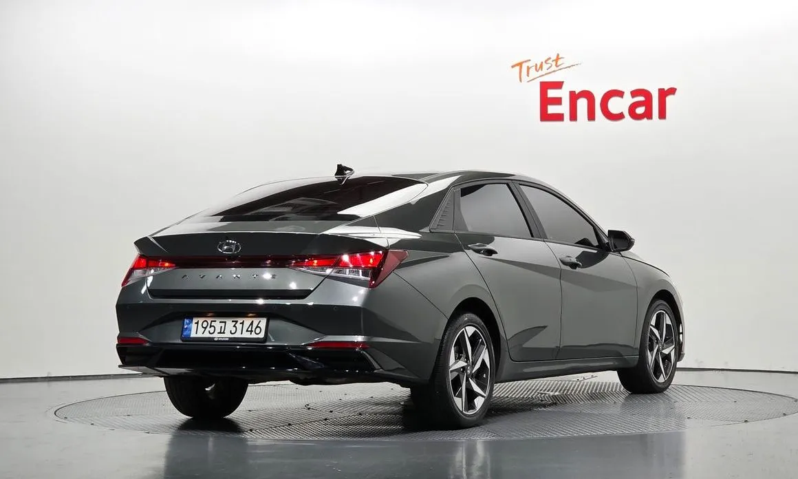 Hyundai AVANTE — фото 3