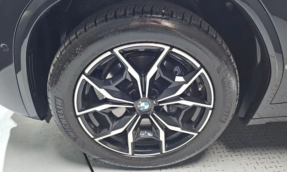 BMW X4 — фото 8