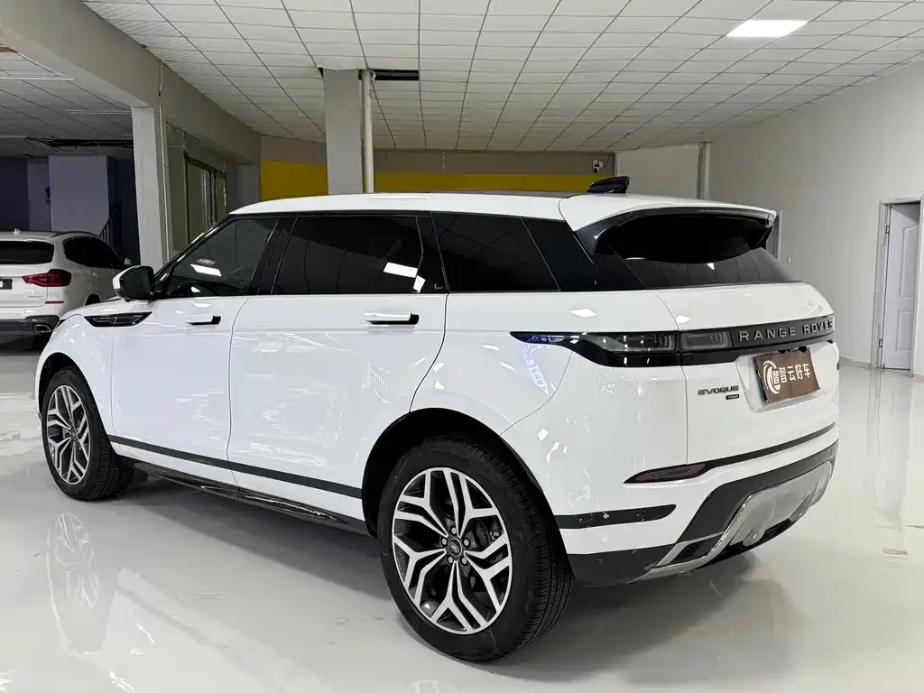 Land Rover Evoque — фото 7
