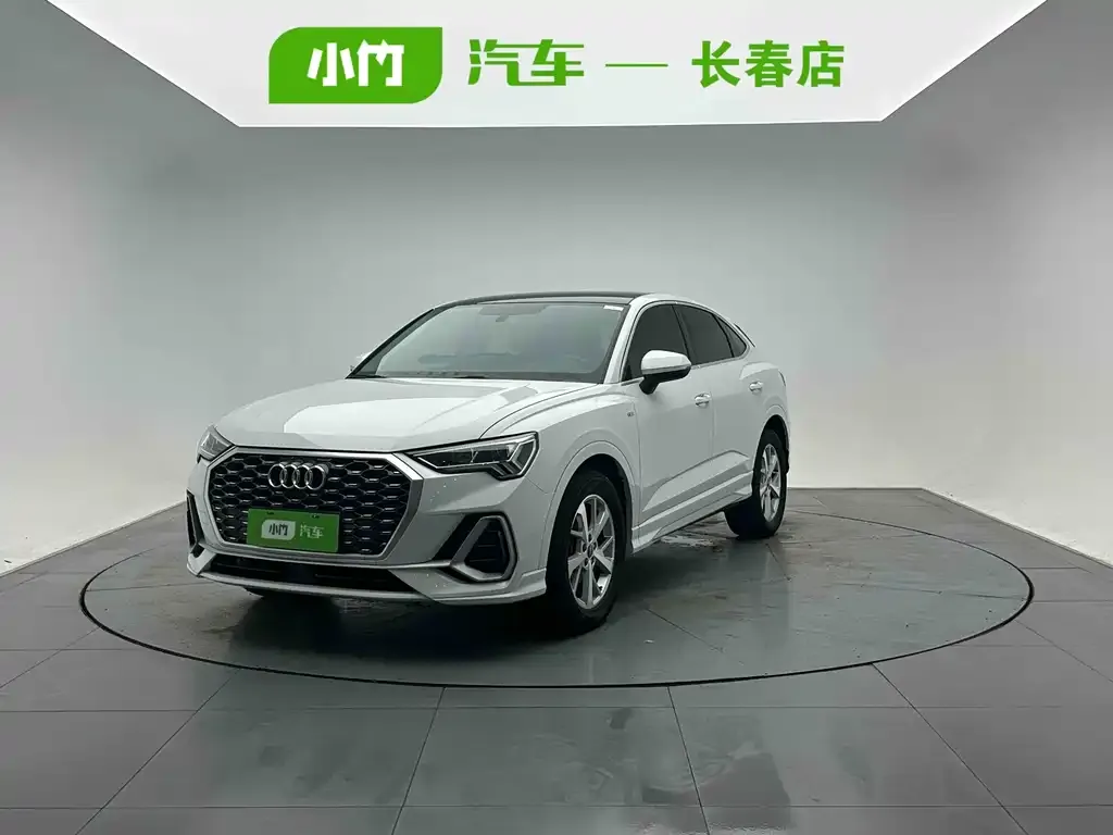 Audi Q3 Sportback — фото 1