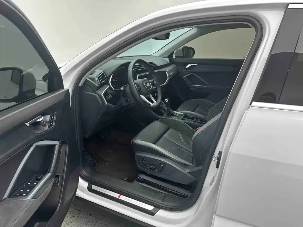Audi Q3 Sportback — фото 6