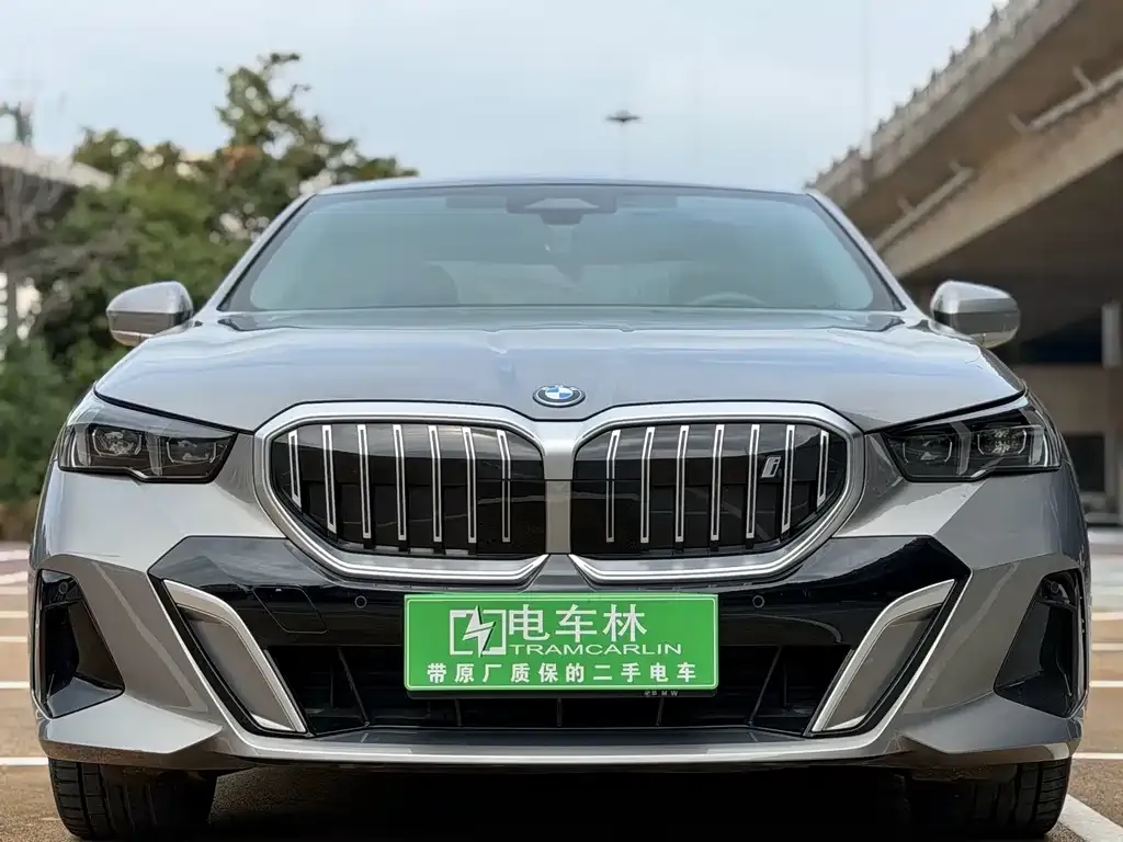 BMW i5 — фото 7