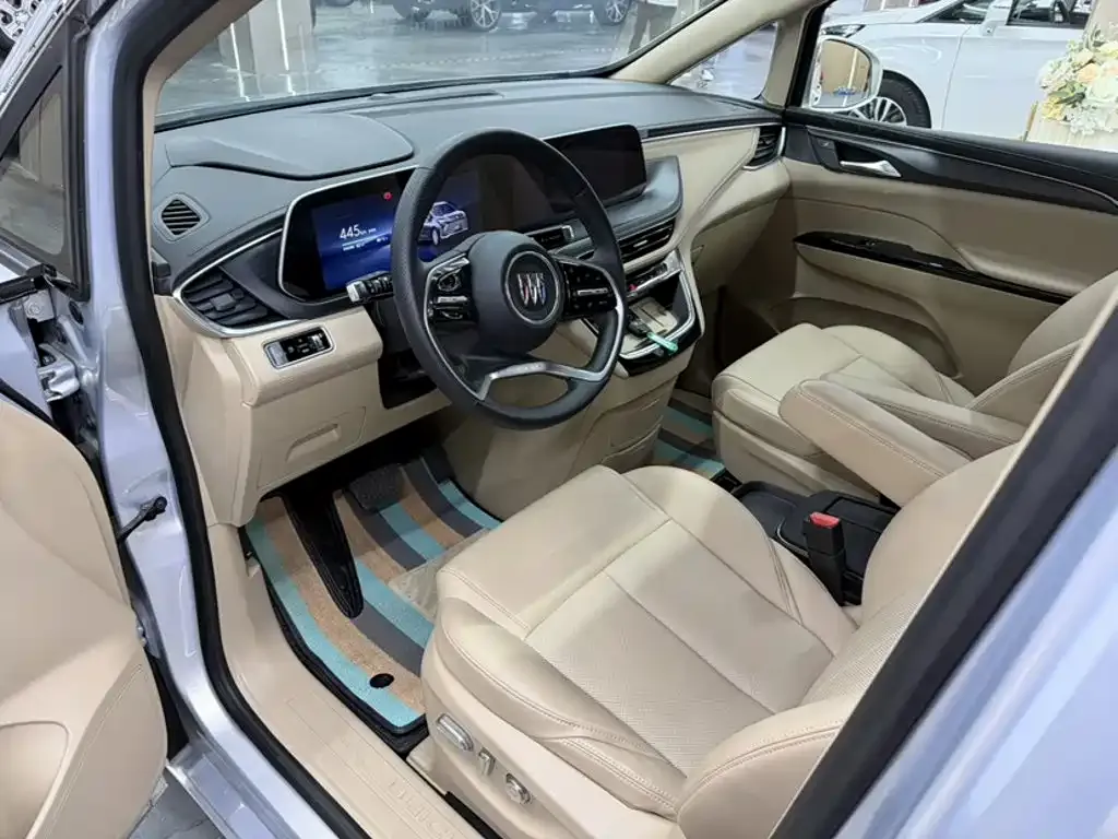 Buick GL8 Hybrid — фото 2