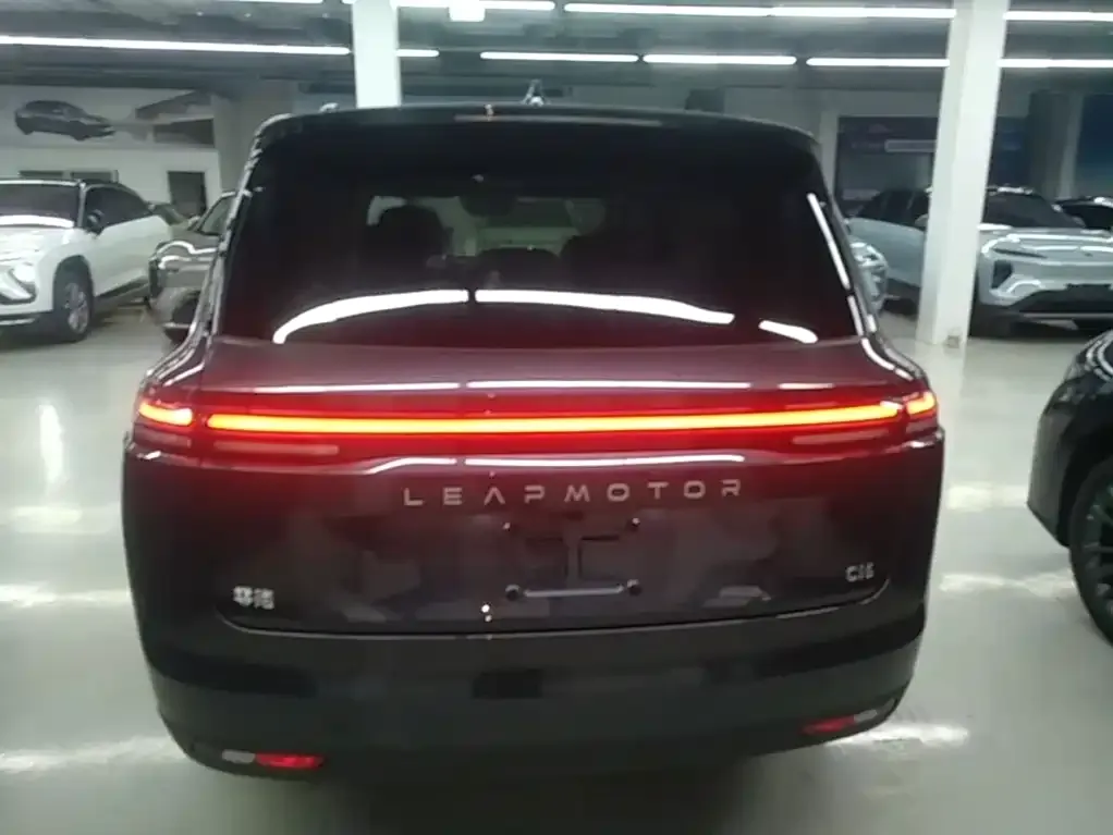Leapmotor C16 — фото 10