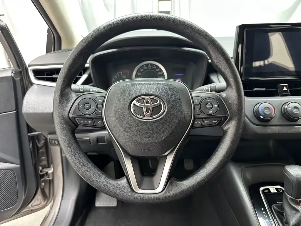 Toyota Corolla — фото 3