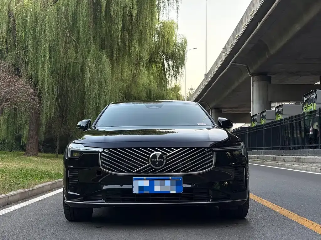 Volvo S90 — фото 6