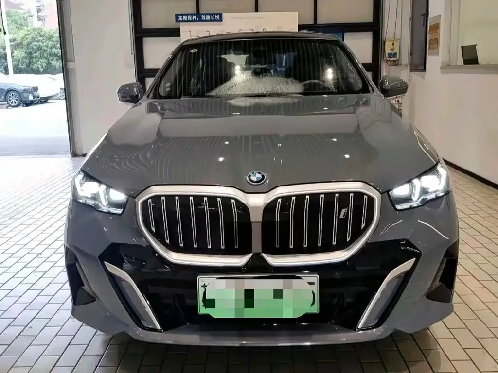 BMW i5 — фото 9