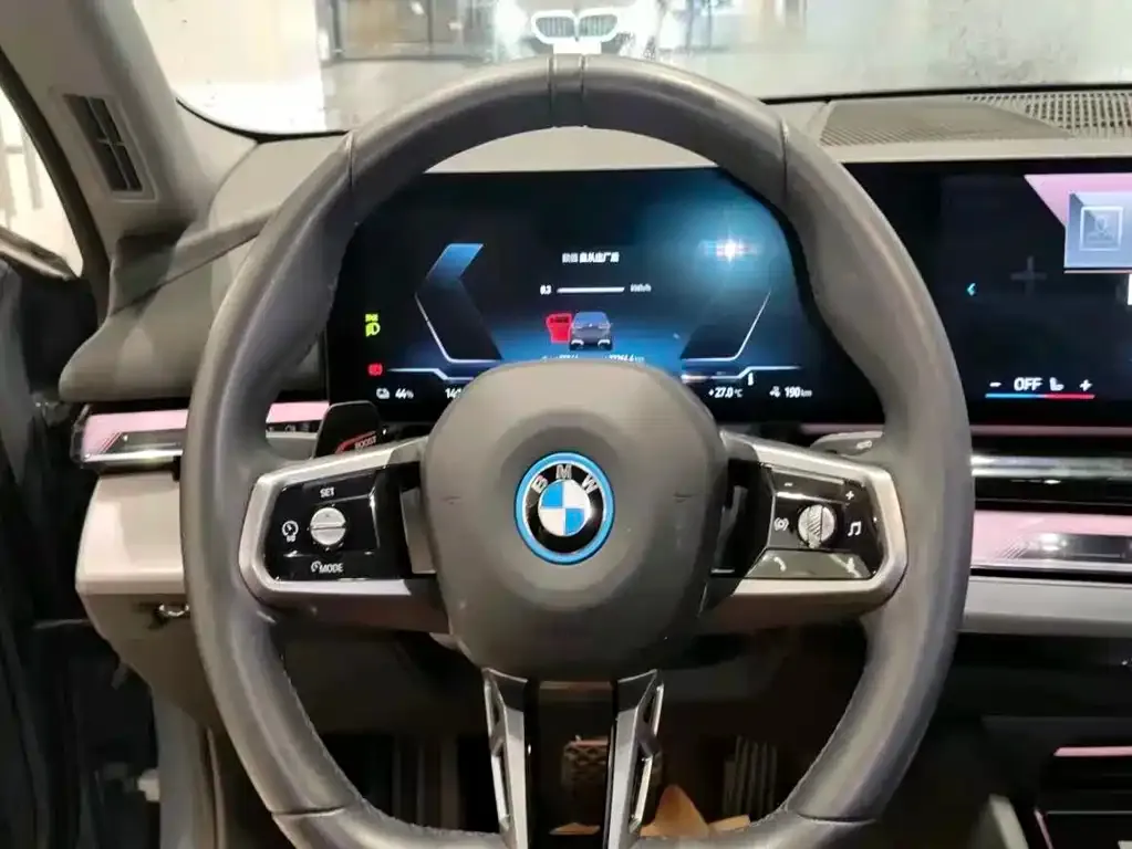 BMW i5 — фото 3
