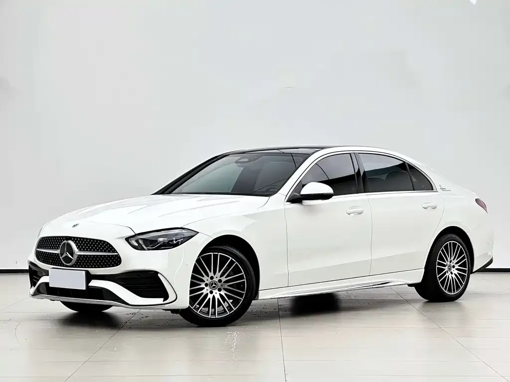Mercedes-Benz C-Class — фото 1