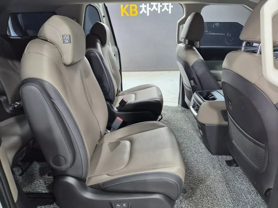 Kia Carnival — фото 3