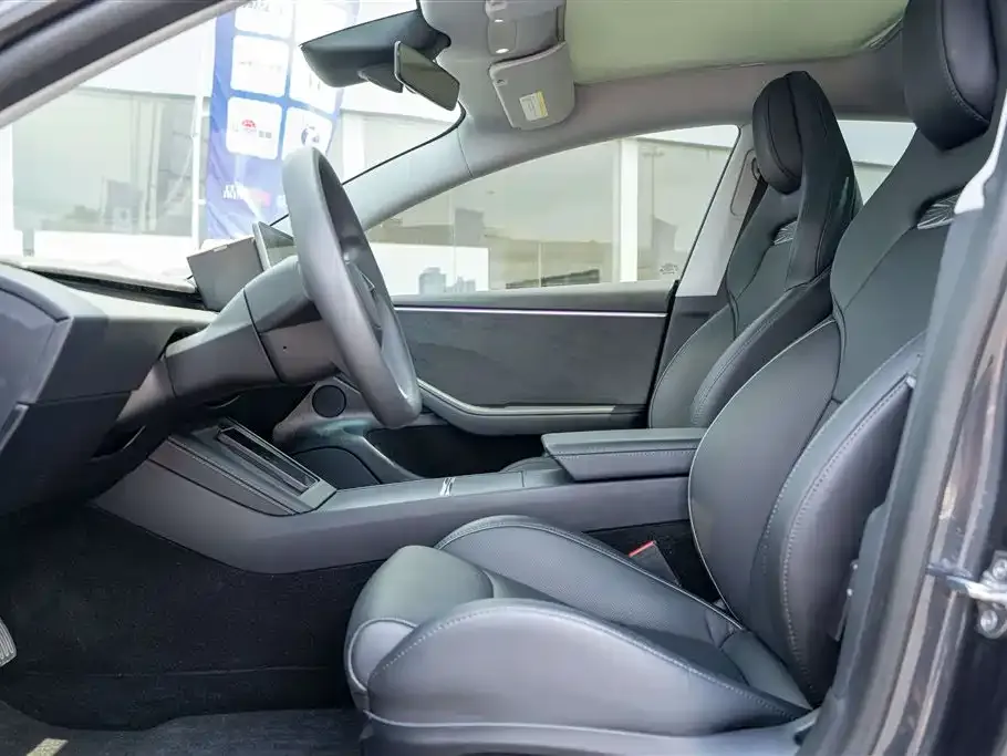 Tesla Model 3 — фото 2