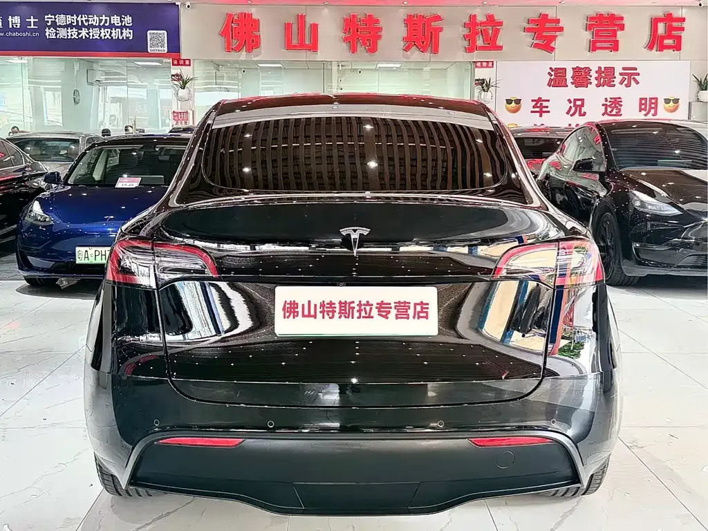 Tesla Model Y — фото 7