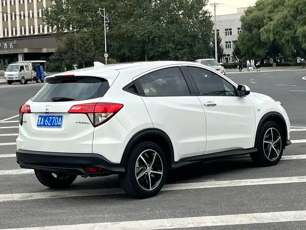 Honda Vezel — фото 8