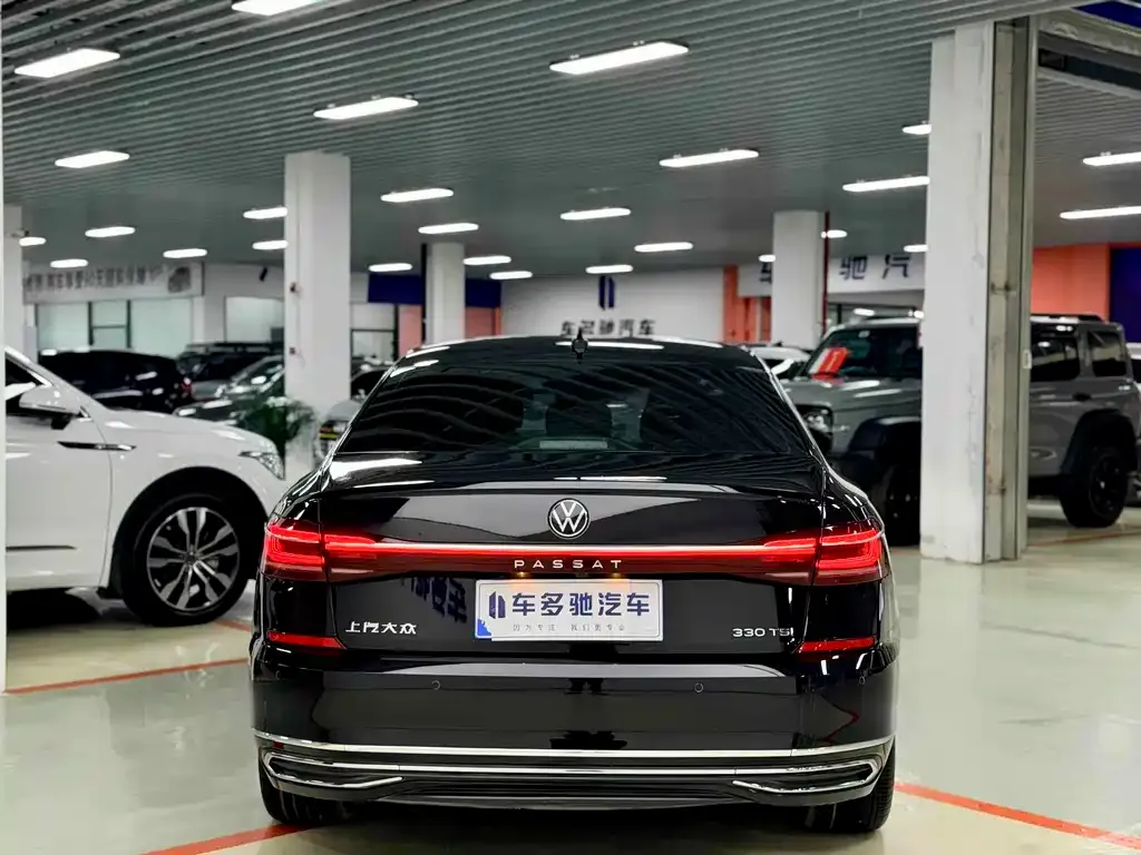 Volkswagen Passat — фото 2
