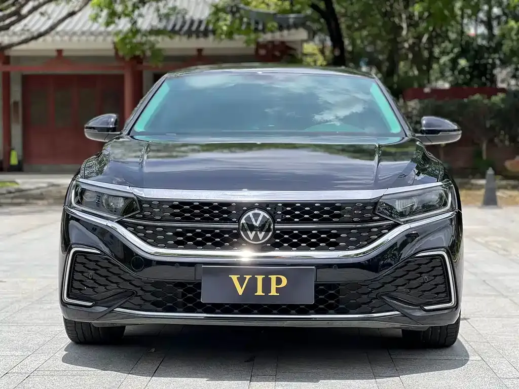 Volkswagen Passat — фото 4