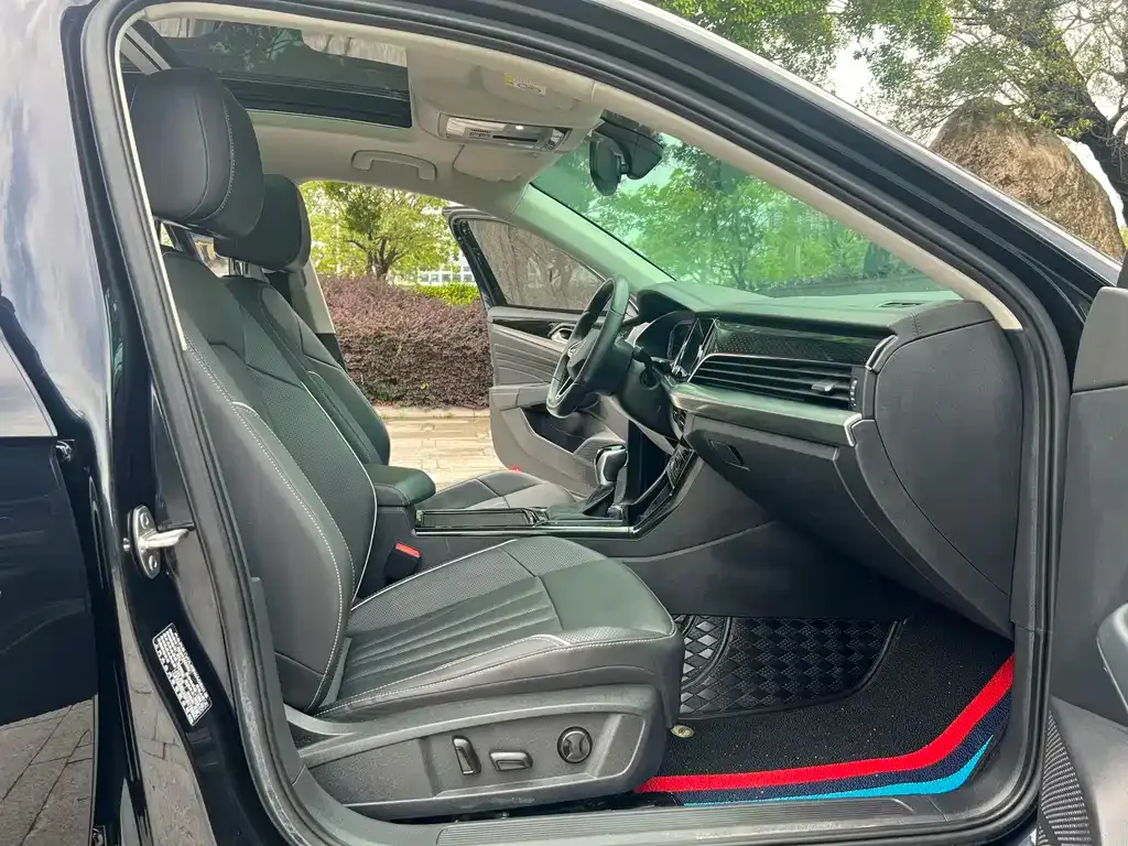 Volkswagen Passat — фото 8