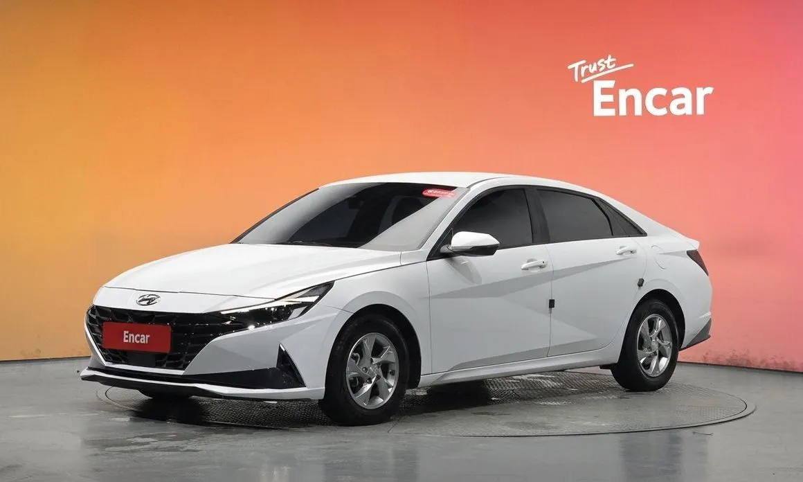 Hyundai AVANTE — фото 1