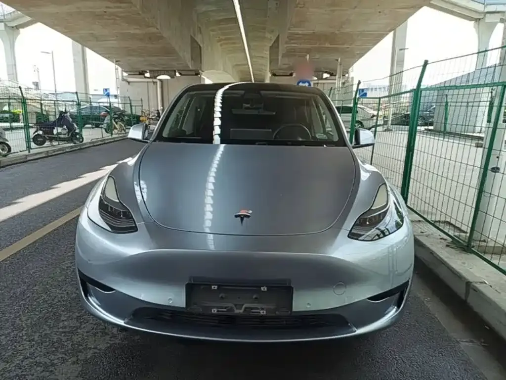 Tesla Model Y — фото 7