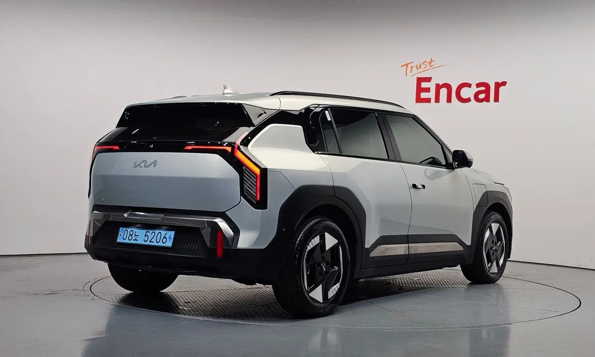 Kia EV3 — фото 9