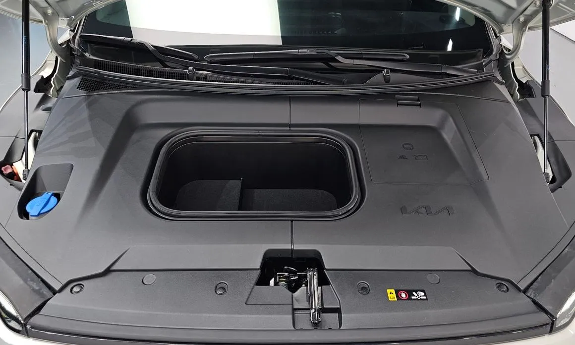 Kia EV3 — фото 8