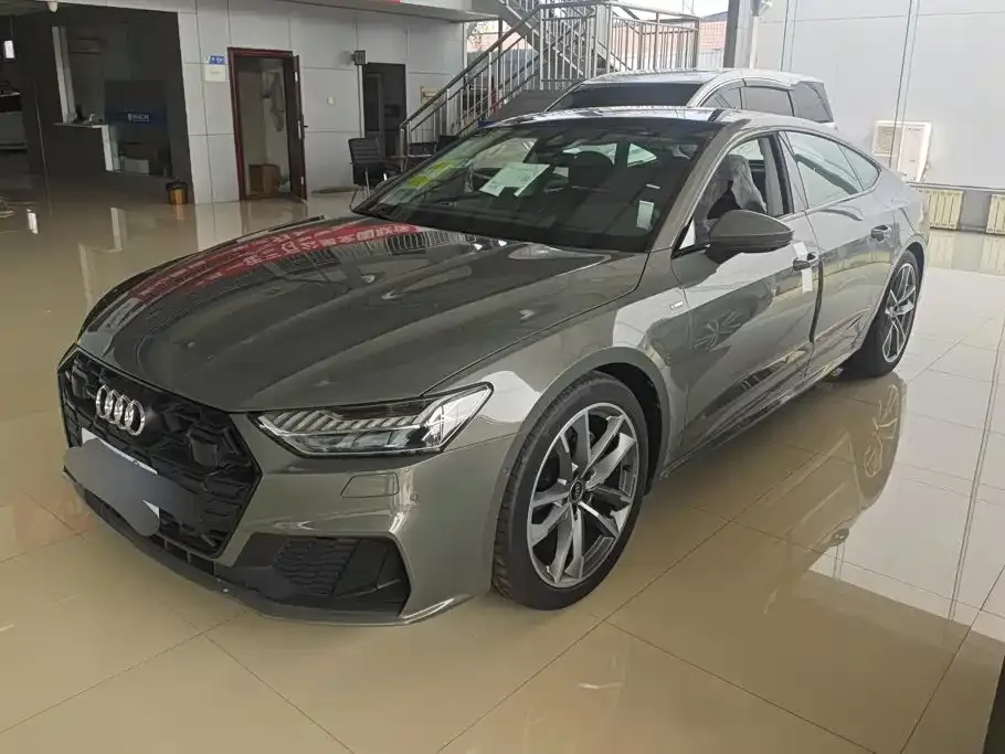 Audi A7 — фото 1