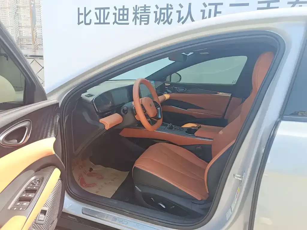 BYD Seal — фото 4