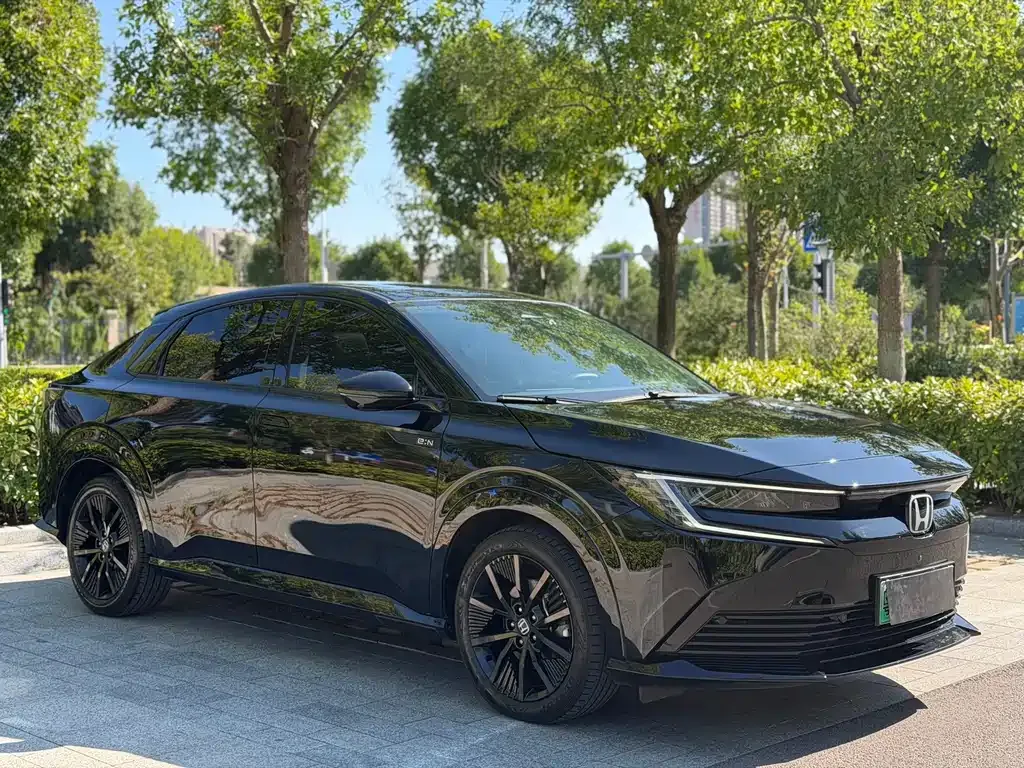 Honda e:NP2 — фото 3