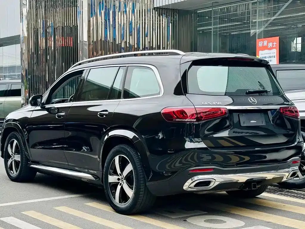 Mercedes-Benz GLS — фото 9