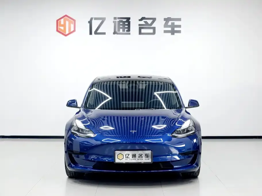 Tesla Model 3 — фото 4