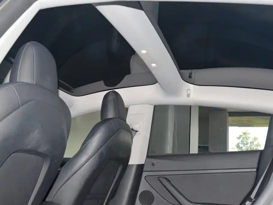 Tesla Model 3 — фото 2