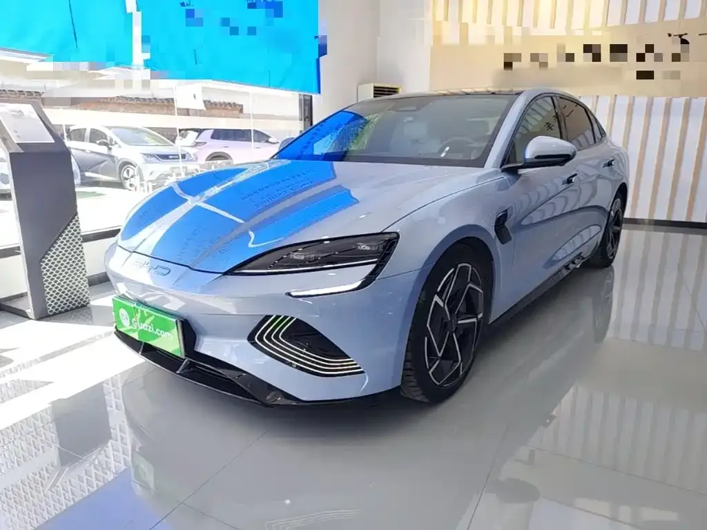 BYD Seal — фото 1