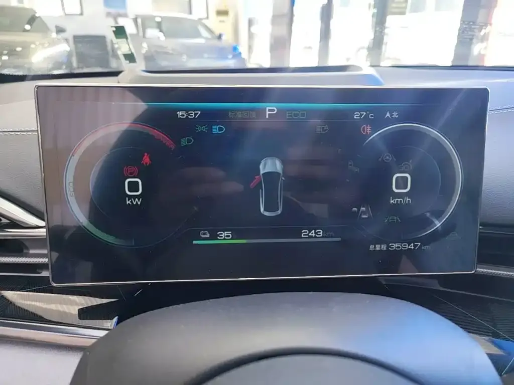 BYD Seal — фото 2