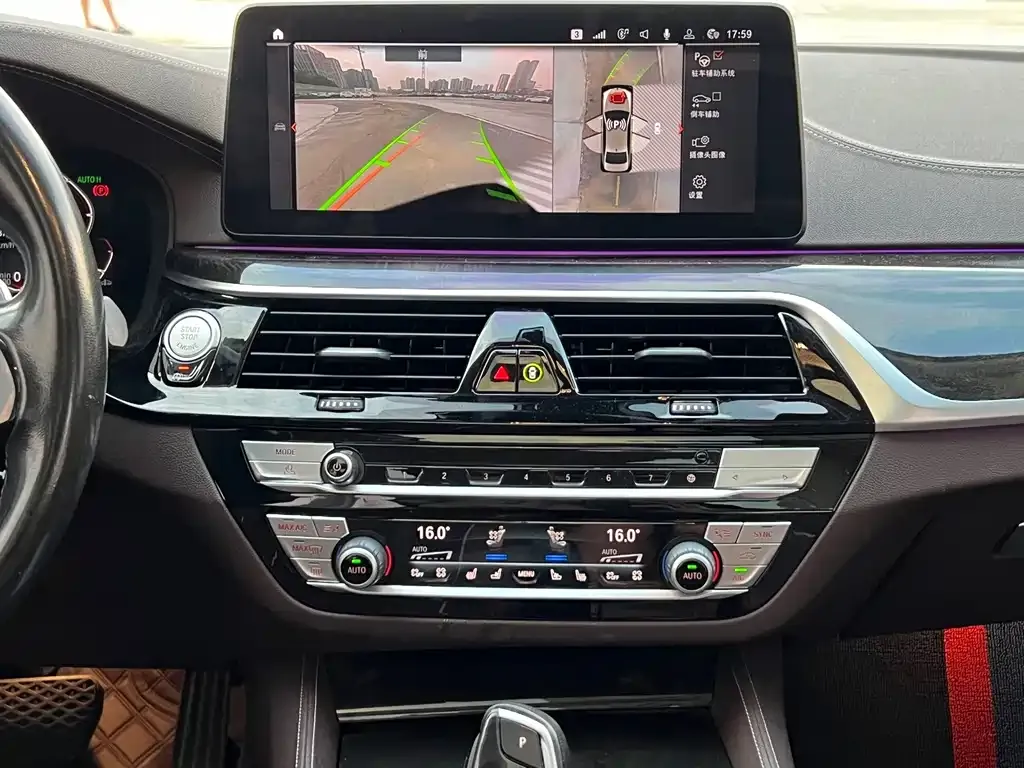 BMW 5 Series — фото 10