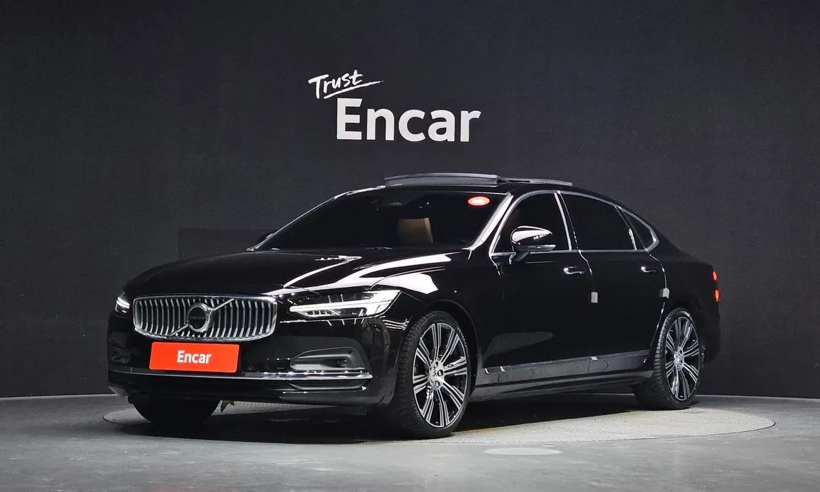 Volvo S90 — фото 1