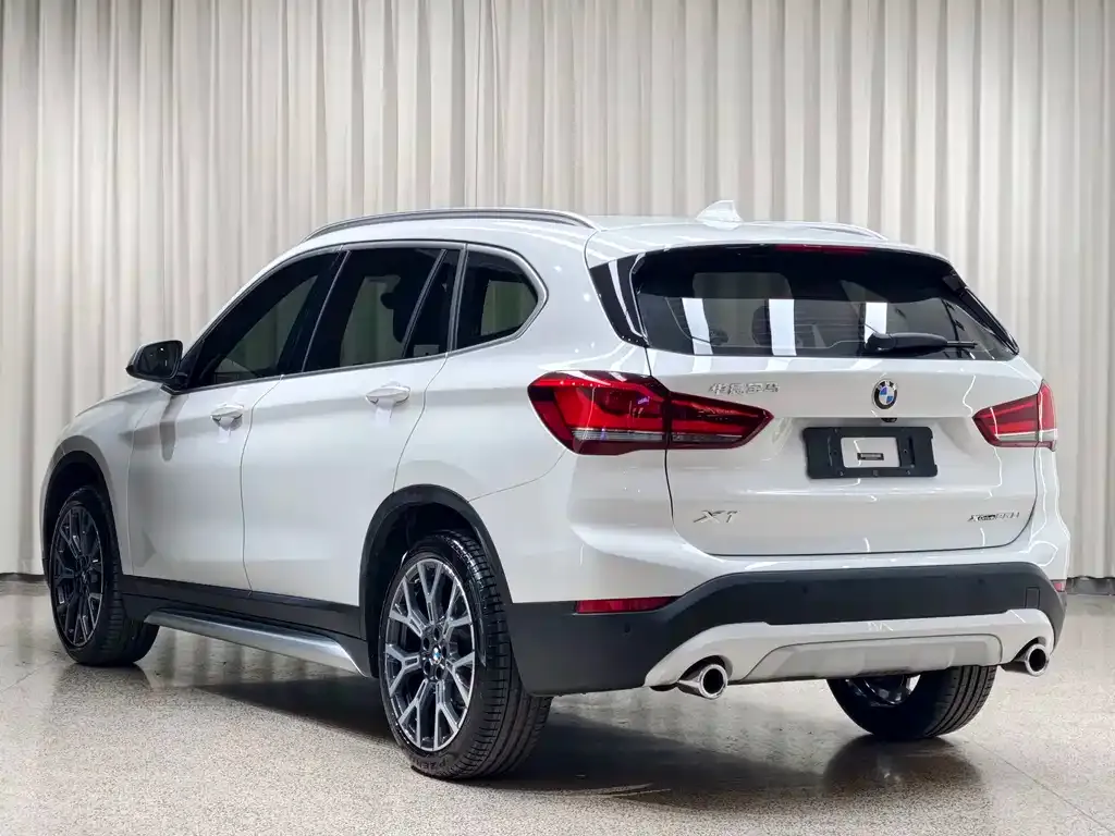 BMW X1 — фото 2
