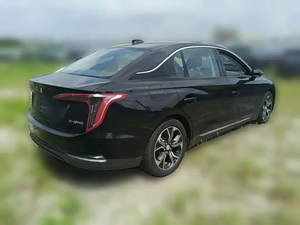 Hongqi E-QM5 — фото 4