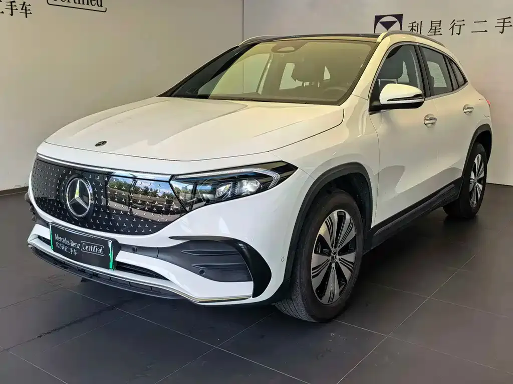 Mercedes-Benz EQA — фото 1