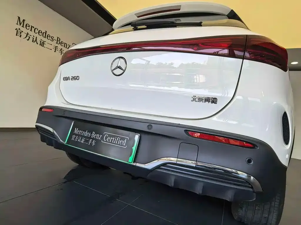 Mercedes-Benz EQA — фото 10