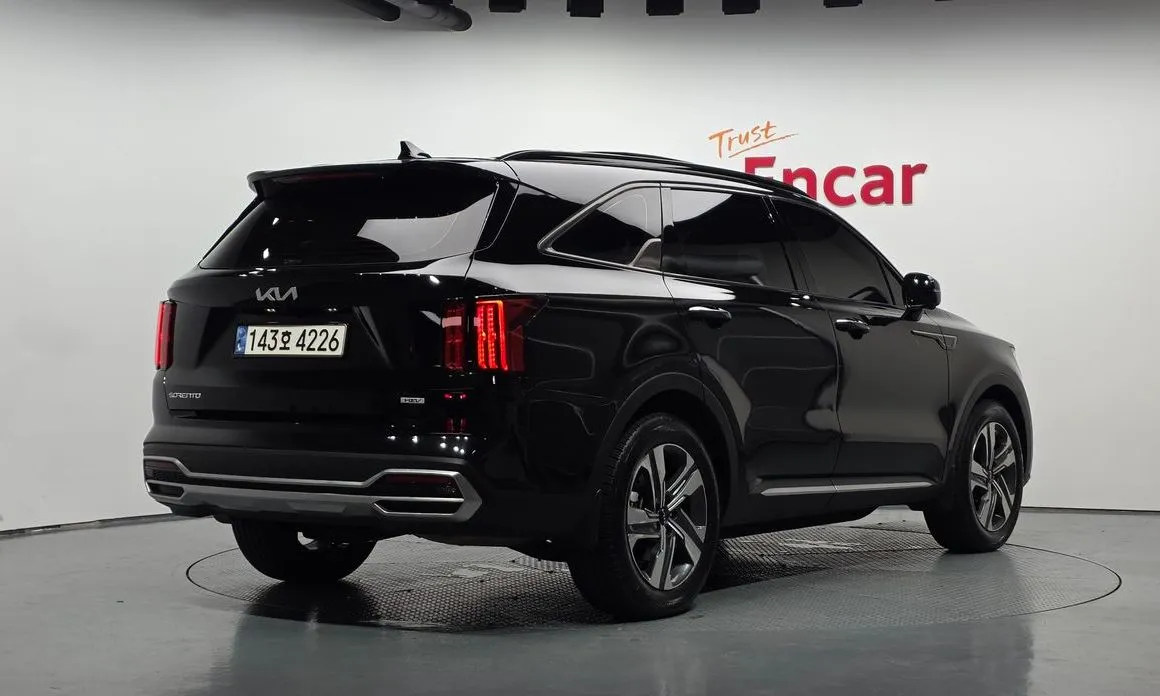Kia Sorento — фото 6
