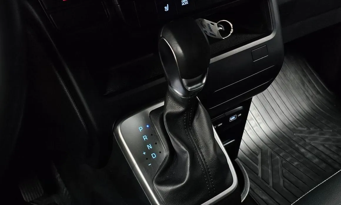 Hyundai Staria — фото 2