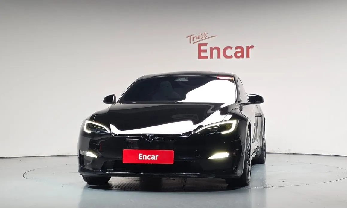 Tesla Model S — фото 9