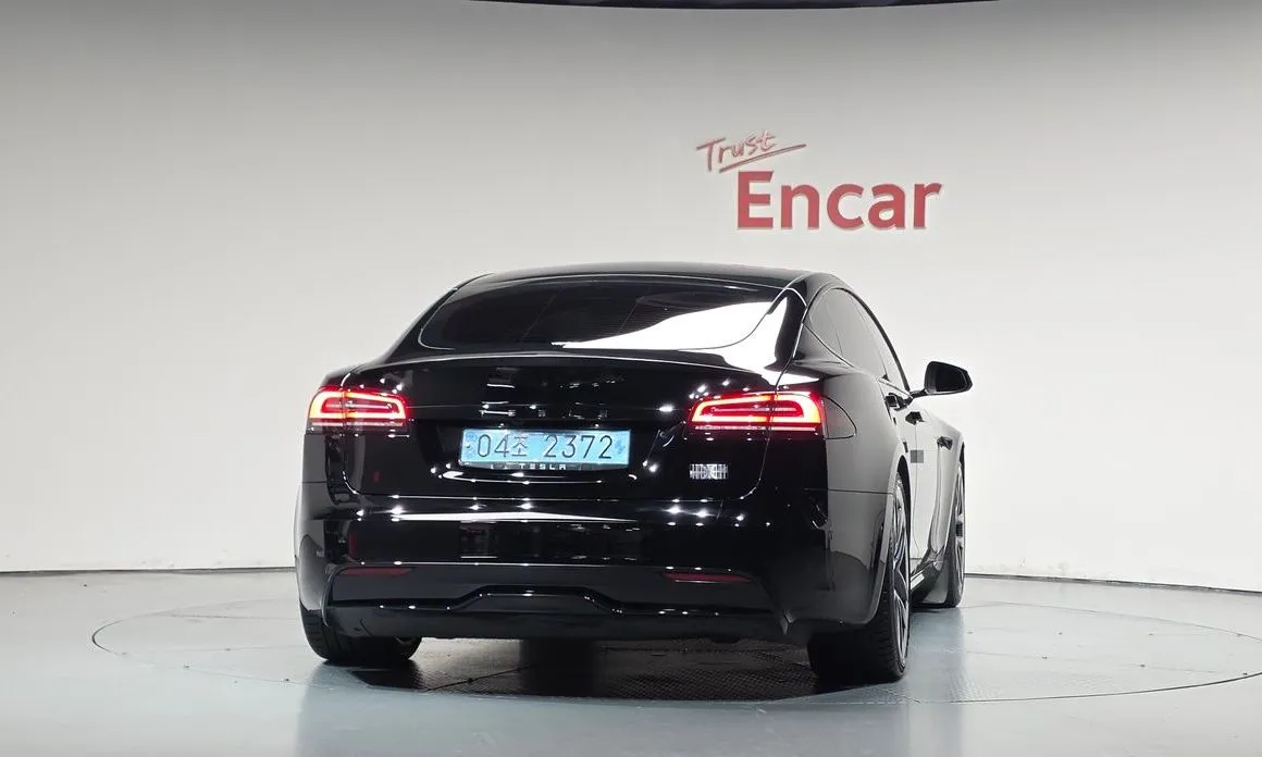 Tesla Model S — фото 7