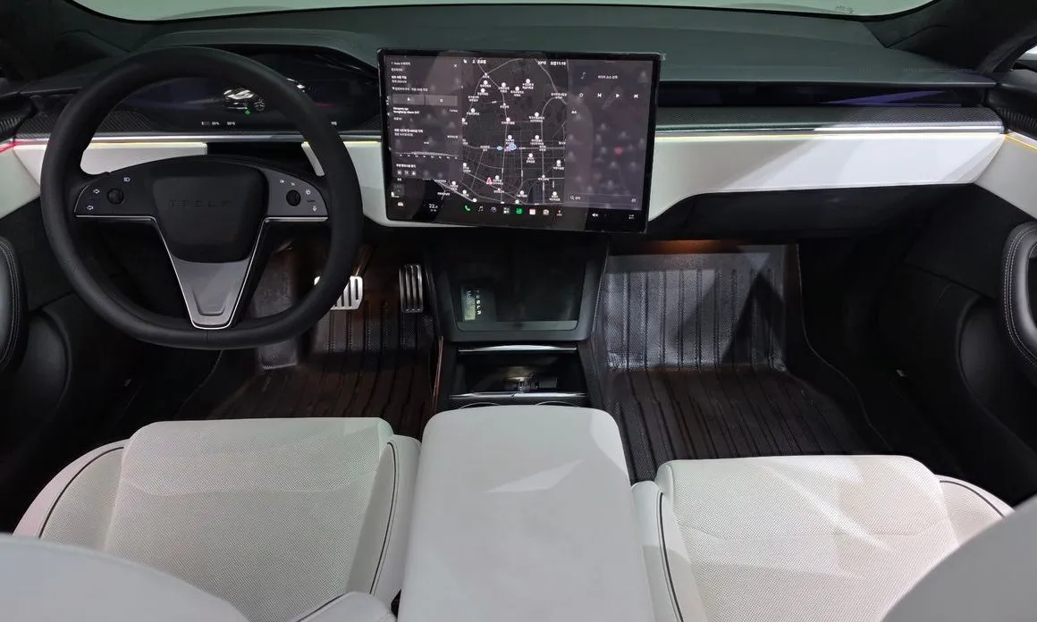 Tesla Model S — фото 10