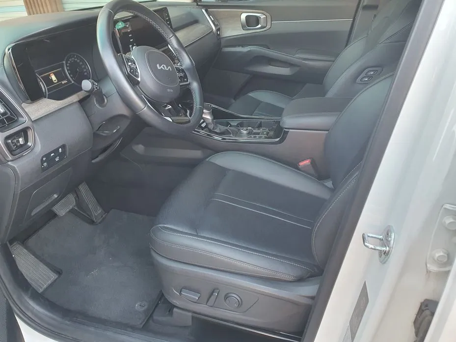 Kia Sorento — фото 6