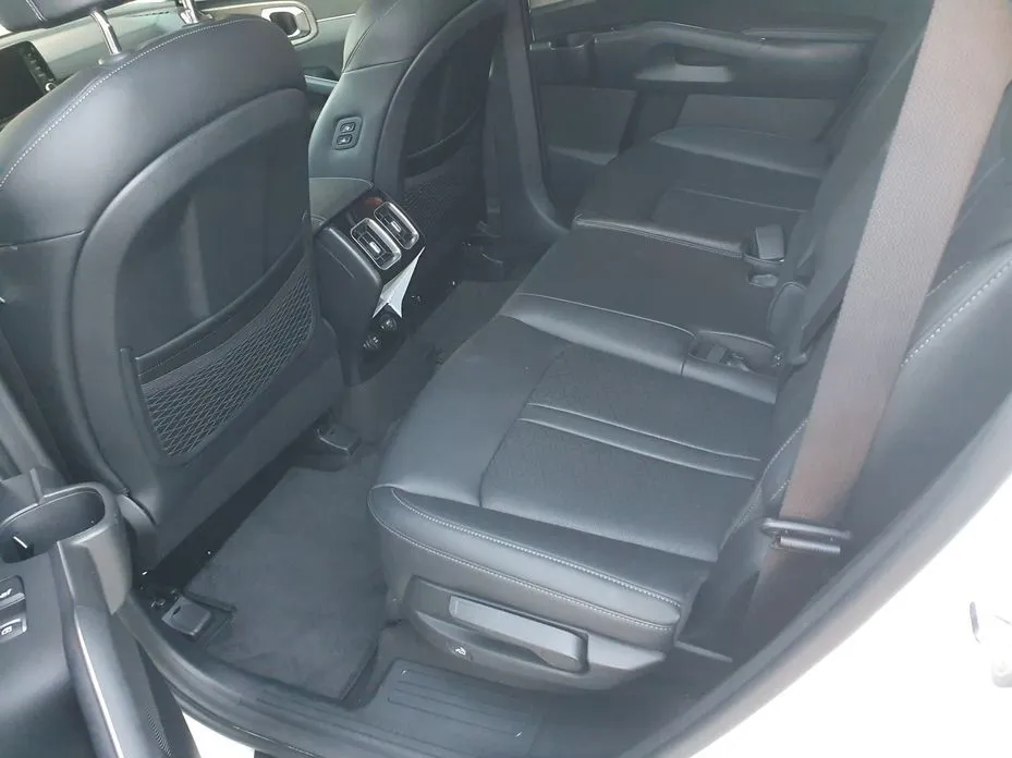 Kia Sorento — фото 3