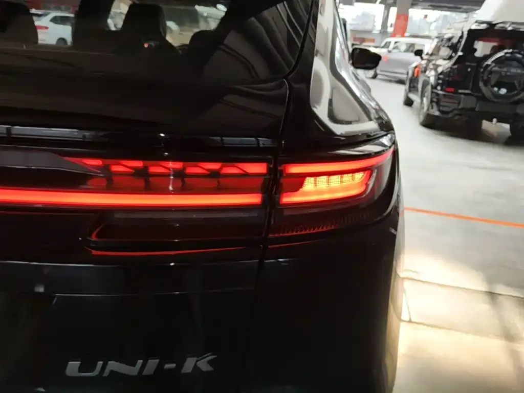 Changan UNI-K — фото 2