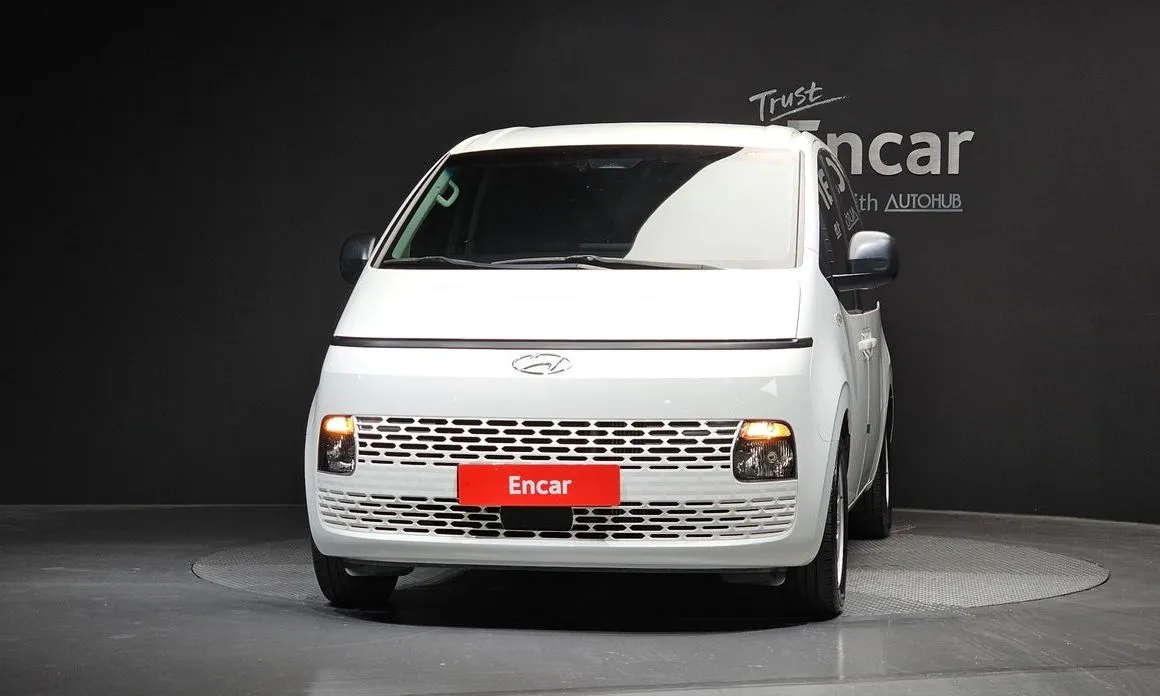 Hyundai Staria — фото 2