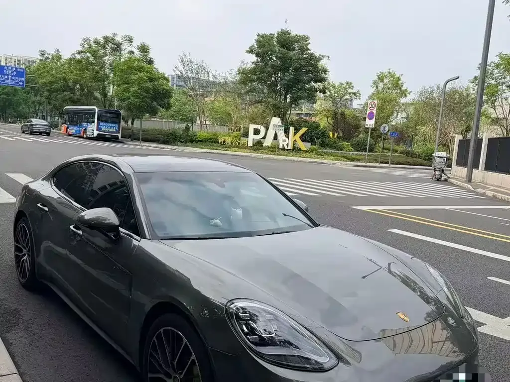 Porsche Panamera Hybrid — фото 7