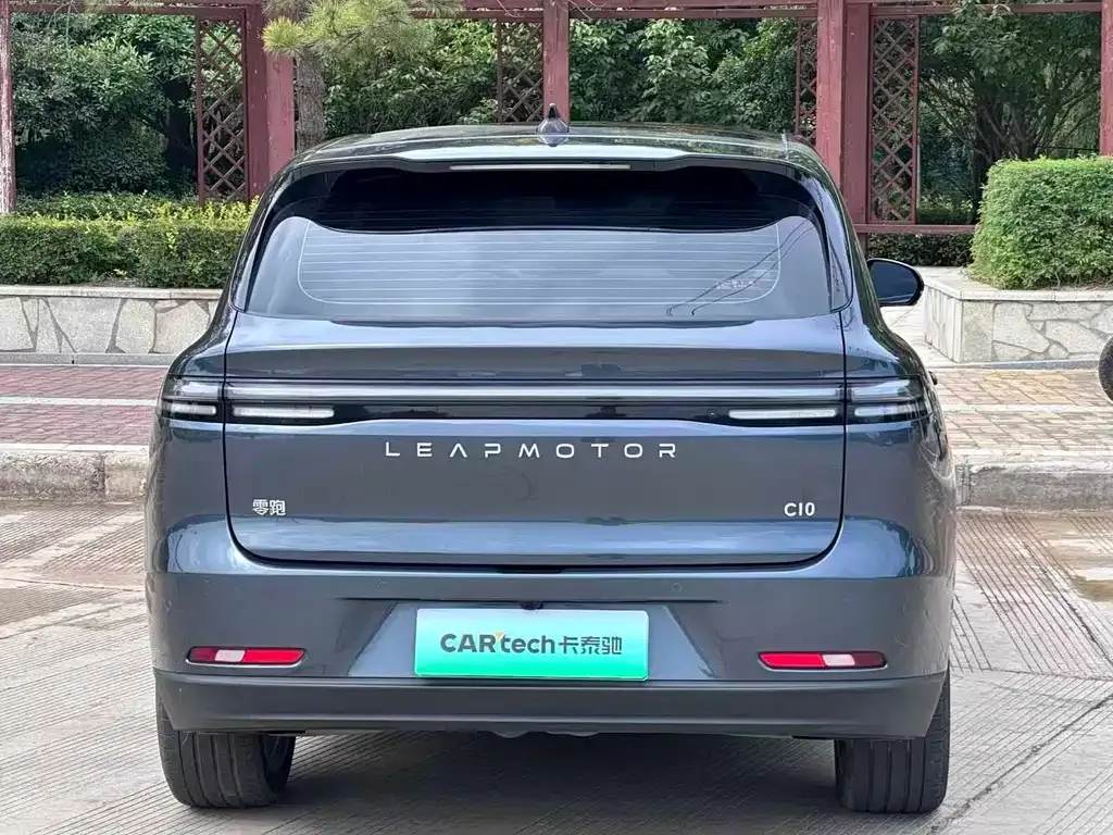 Leapmotor C10 — фото 10